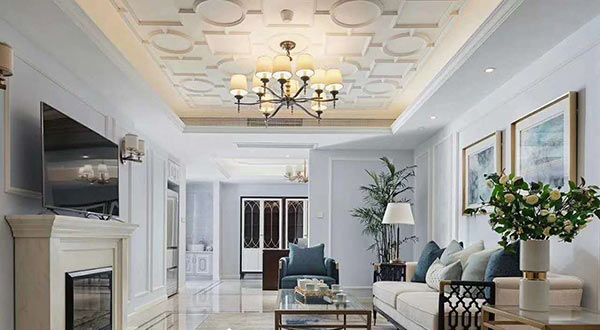 ���L����